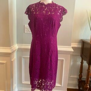 Sleeveless lace floral plum cocktail dress, size large
